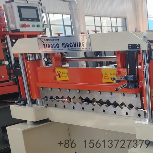 M&aacute;quina autom&aacute;tica de telhas corrugadas XINNUO MACHINE para cobertura