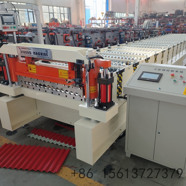 Equipamento industrial de conforma&ccedil;&atilde;o de chapas corrugadas com controle PLC