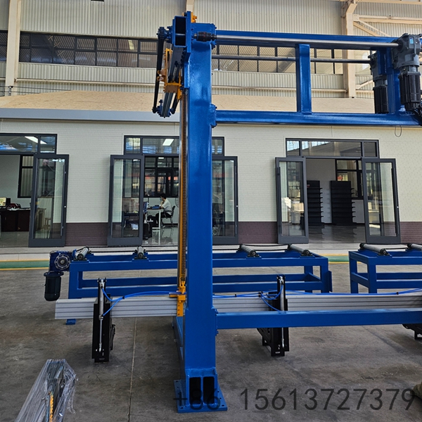 Industrial robotic palletizer integrated with roll forming line