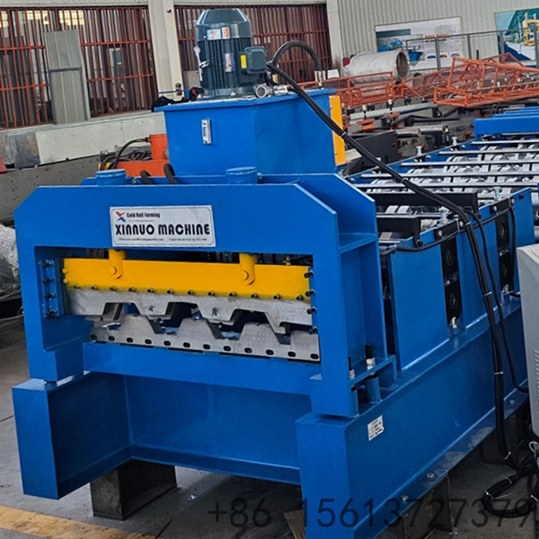 Perfiladeira para Laje Metálica com sistema de corte automático