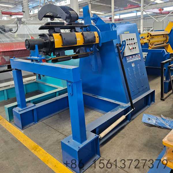Industrial Coil Decoiler Uncoiler Machine production line setup, demonstrating seamless integration with roll forming and cutting equipment.