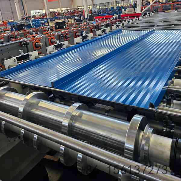 Double-layer cold roll former for trapezoidal roof tile, designed for efficient dual-profile production in a single machine