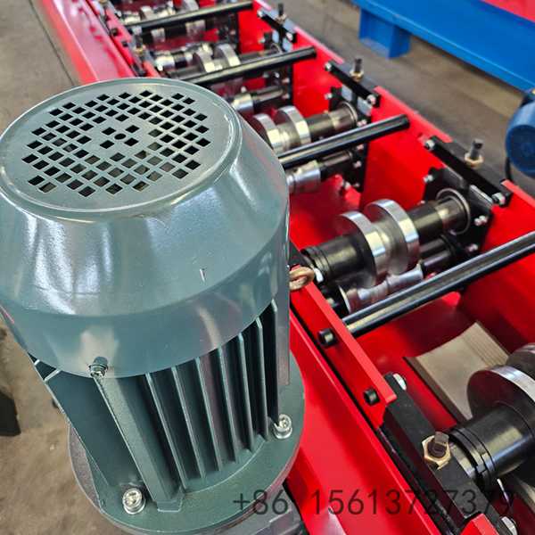 Industrial light steel framing machine producing C-type metal studs continuously