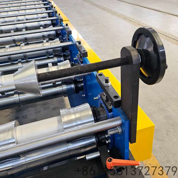 Modern glazed steel roofing sheet roll former