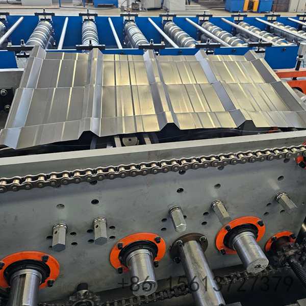 High-speed glazed metal roofing sheet forming machine