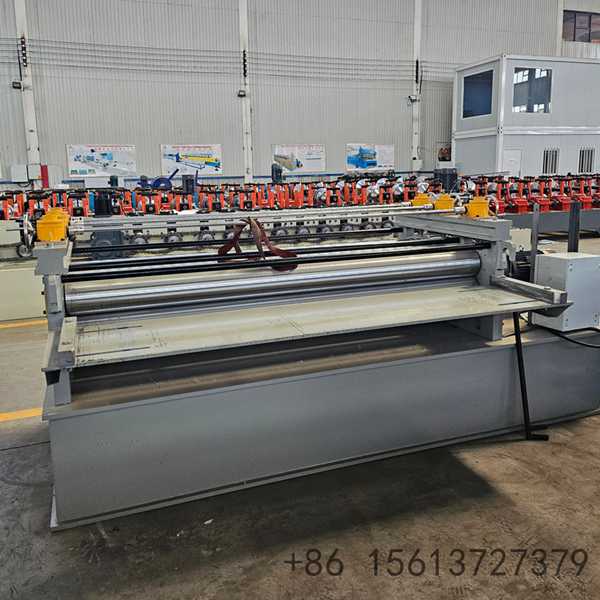 Roller Leveler adjusting mechanism for different thicknesses.
