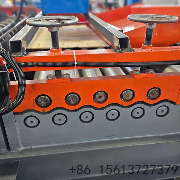Hydraulic guillotine shear for accurate cut-to-length processing.