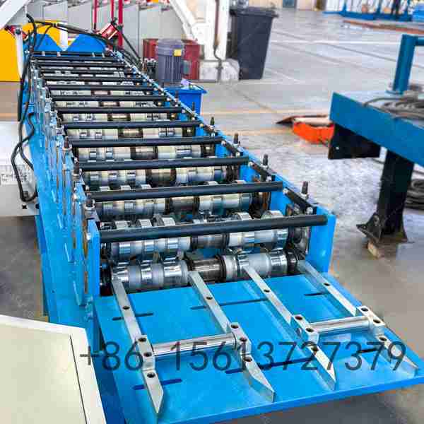 Automated C-shaped keel roll forming machine with dual-head processing system
