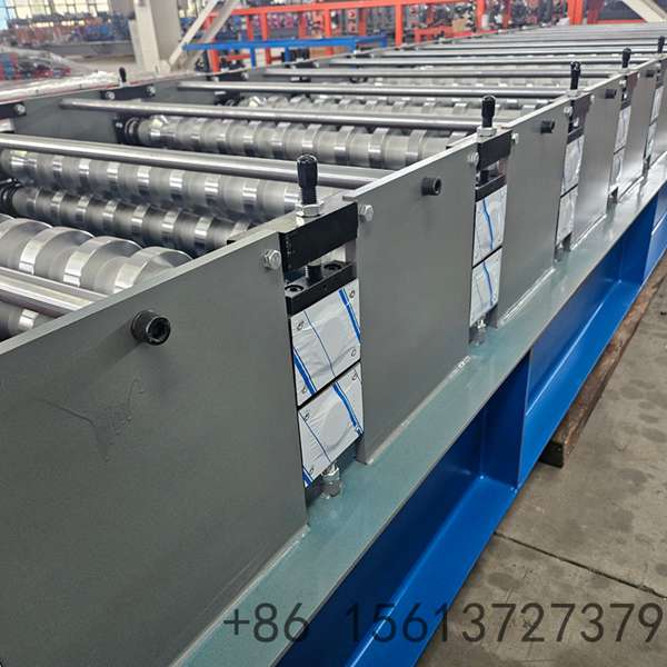 High-efficiency C21 trapezoidal sheet roll forming equipment in manufacturing plant