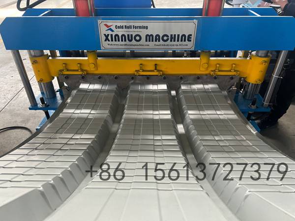 Heavy-duty hydraulic curving roll former machine with PLC control system ensuring high accuracy and consistent bending radius for steel structures.