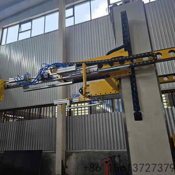 Heavy-duty steel frame structure of the panel packer ensuring stability during high-speed operation