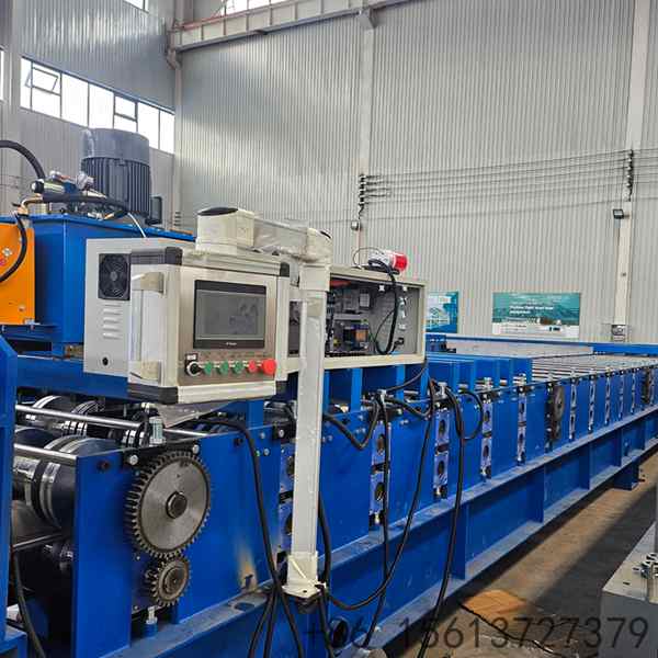 Automatic floor decking roll forming machine designed for manufacturing high-strength steel profiles in construction