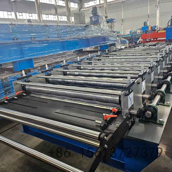Finished 830 glazed metal roof panels produced by the high-precision roll forming machine