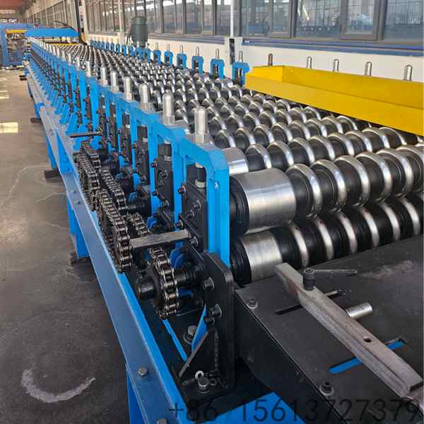 Servo motor drive system powering the corrugated roll former for precise tension control and synchronization