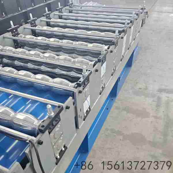 Finished single deck color steel roofing tiles produced by the high-precision roll forming equipment