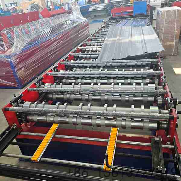High-speed single layer roofing roll forming machine designed for continuous and efficient metal roof panel production