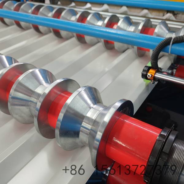 Painel de controle PLC com tela sensível ao toque para operação inteligente da perfiladeira trapezoidal servo