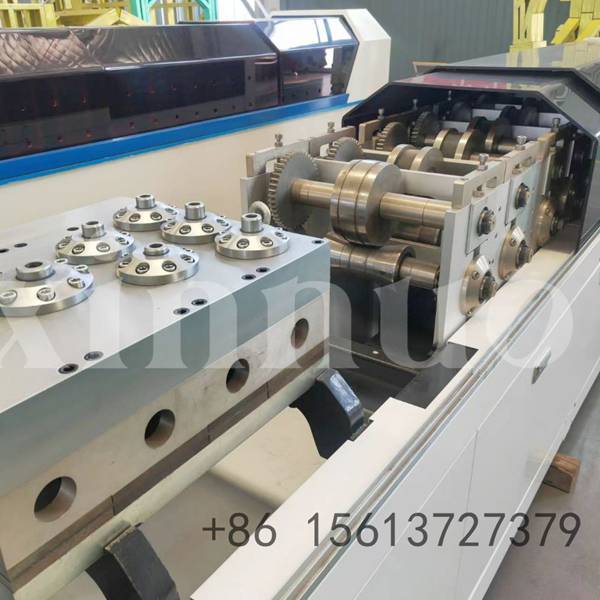 Hydraulic uncoiler and servo feeding system working seamlessly with the light steel house structure roll forming line