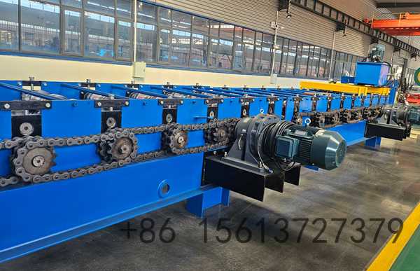 Hydraulic automatic cutting system integrated into the TR3 machine for exact length cutting