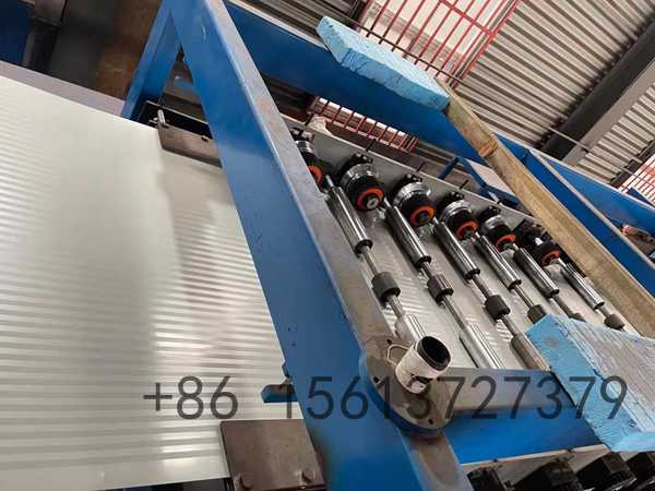 Heavy-duty welded steel frame structure of the sandwich panel machine ensuring maximum stability during high-speed operation