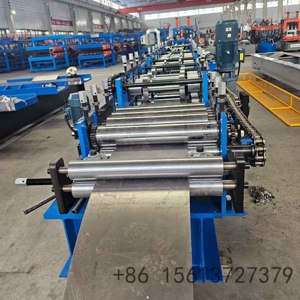 Industrial-grade hydraulic punching and cutting system integrated into the steel structure machine for exact hole placement
