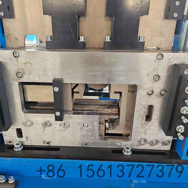 C and Z purlin roll forming machine engineered for seamless interchange between C and Z steel profiles
