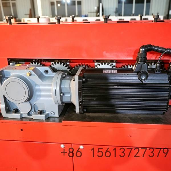  High-speed Roll Forming Equipment for Villa Light Gauge Steel (LGS) systems using G550 high-tensile galvanized steel to ensure earthquake-resistant housing skeletons.