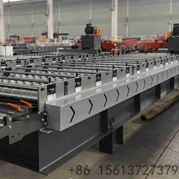Automated decoiler system feeding color steel coils smoothly into the C18 trapezoidal roll former