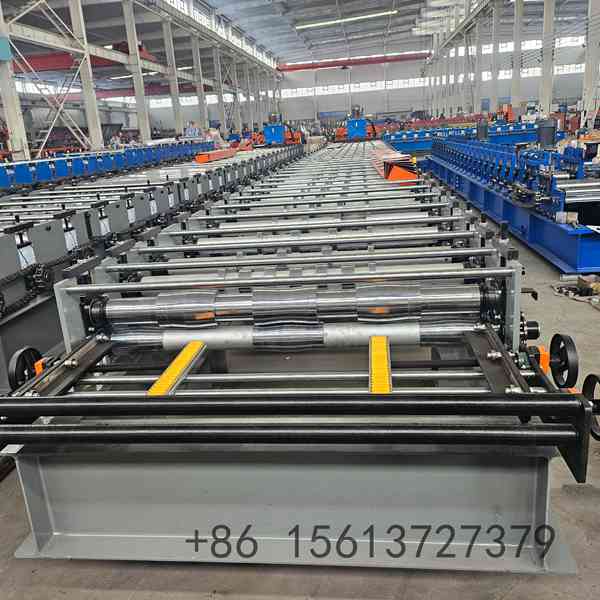 Automated decoiler and feeding guide system ensuring smooth material entry into the IBR roll former