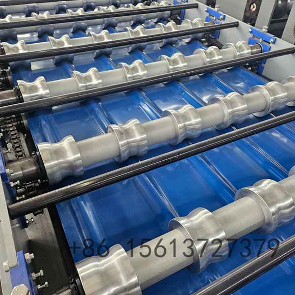 Precision roll forming section shaping the corrugated profile with multiple high-grade forged rollers