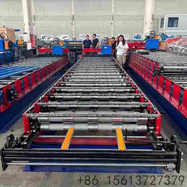 Automated decoiler and feeding guide system ensuring smooth material entry into the 1000 IBR roll former