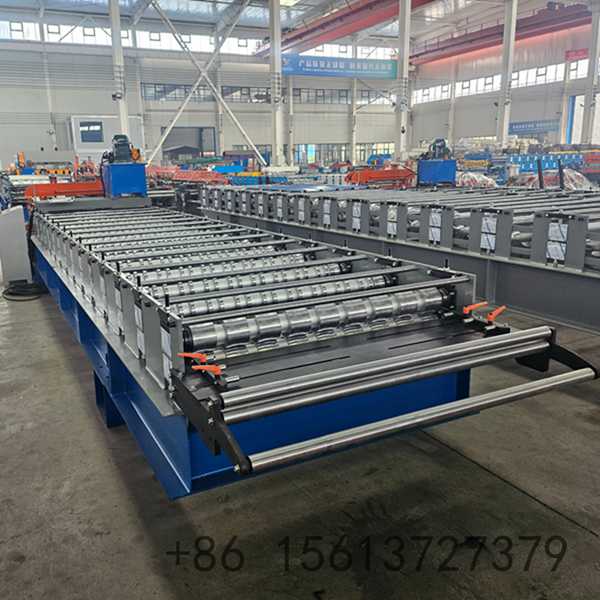 Advanced PLC control panel with touch screen interface for precise length setting and batch counting
