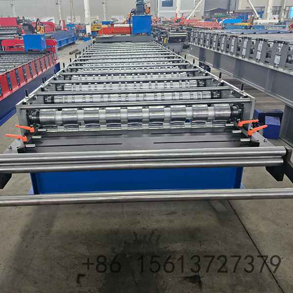 Hydraulic post-cut system with Cr12 quenched blades executing exact cuts for IBR panels