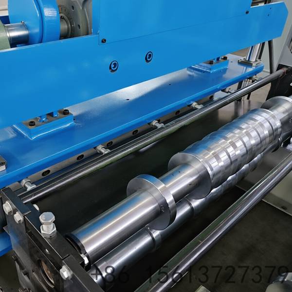 Reinforced steel base frame providing exceptional stability during continuous trapezoid panel forming