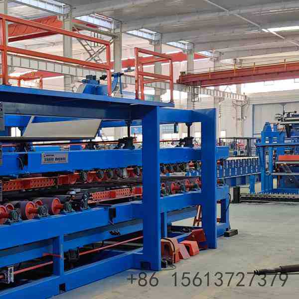 painel-de-controle-PLC-avancado-com-tela-sensivel-ao-toque-para-ajuste-de-comprimento