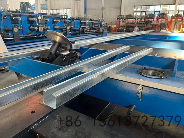 sistema-guia-de-alimentacao-e-desenrolador-para-bobinas-de-aco-galvanizado