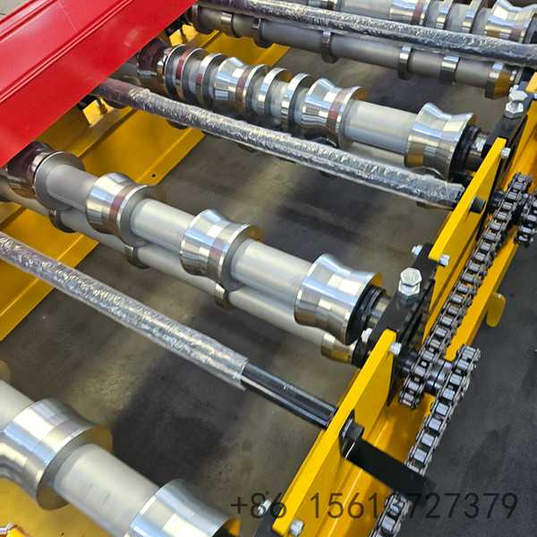 maquina-de-telha-trapezoidal-para-producao-de-telhas-metalicas