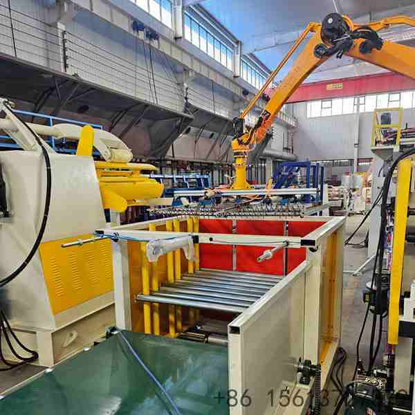 sistema-de-desenrolador-hidraulico-para-bobinas-de-aco-galvanizado-ou-aluzinc-com-capacidade-de-carga-e-precisao-na-alimentacao