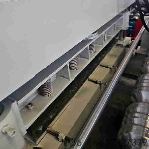 antique-metal-roof-tile-making-machine-for-continuous-production-of-vintage-metal-roofing-tiles-with-authentic-aesthetics