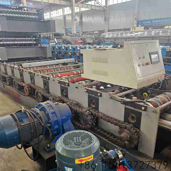 hydraulic-decoiler-system-for-color-coated-steel-coils-with-precise-tension-control-and-smooth-feeding