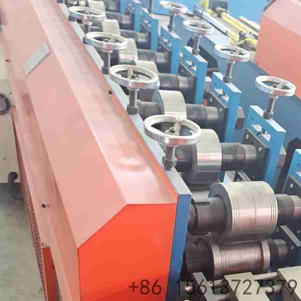 reinforced-machine-frame-ensuring-stability-and-zero-vibration-during-servo-tracking-cutting