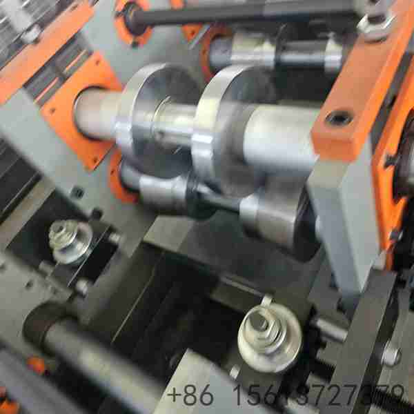 sistema-de-corte-voador-sincronizado-com-servomotor-de-alta-precisao