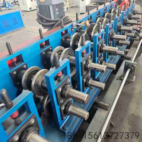 automatic-c-channel-machine-with-integrated-hydraulic-punching
