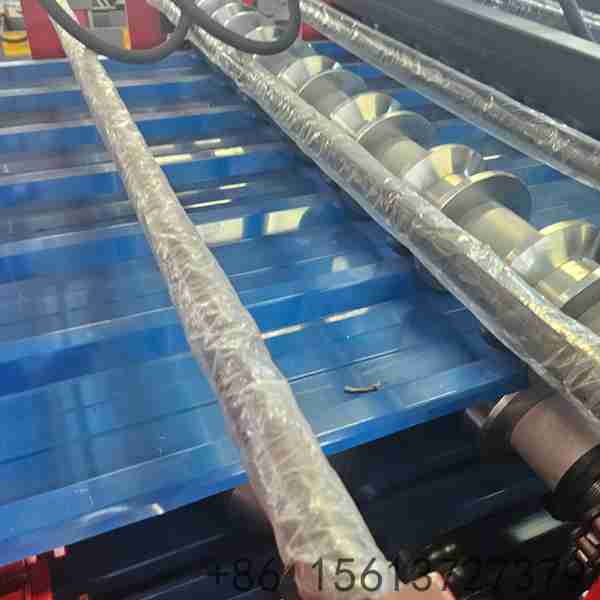 three-layer-roll-forming-machine-for-roof-and-wall-panels-space-saving-design