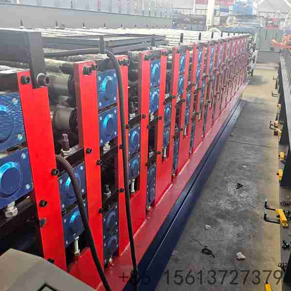 hydraulic-cutting-system-for-three-layer-color-steel-tile-machine