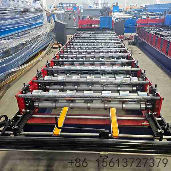 Durable-heavy-duty-metal-roof-panel-former-featuring-reinforced-H-beam-base-frame-for-vibration-free-manufacturing