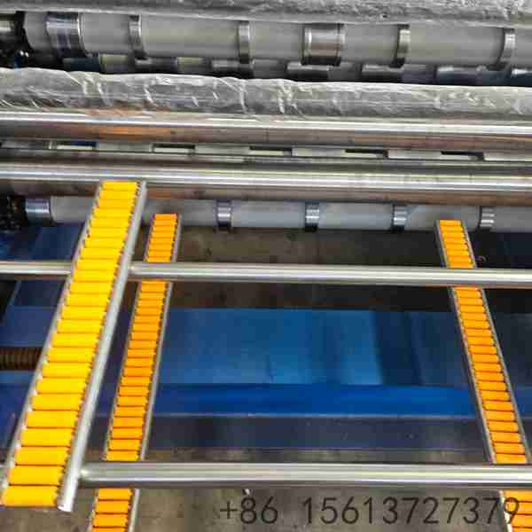 Automatic-PLC-control-cabinet-for-double-layer-forming-machine-with-touch-screen-interface-and-multi-language-support