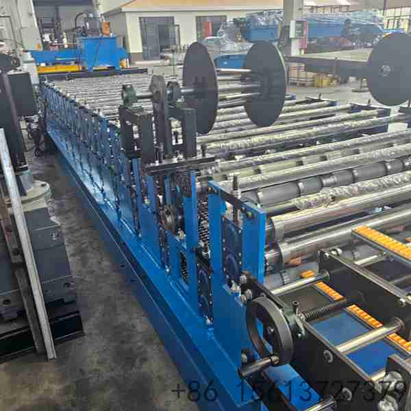 PLC-automation-system-on-two-in-one-roofing-machine-featuring-touch-screen-and-multi-language-support