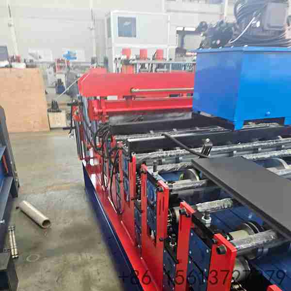 automatic-hydraulic-cutting-without-stopping-production