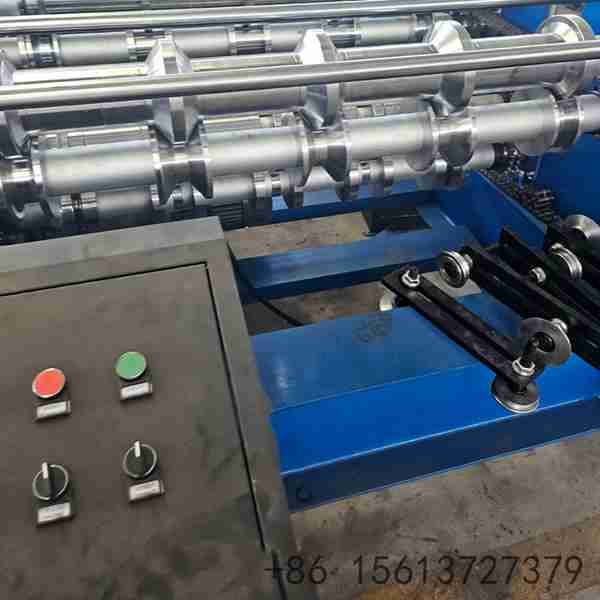 Modular-cold-roll-former-showing-double-layer-roller-design-without-cutting-head-for-factory-integration